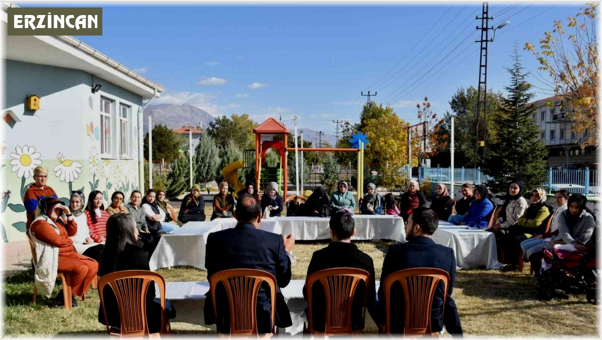 Veliler "Aile Okulunda" öğrenci oluyor