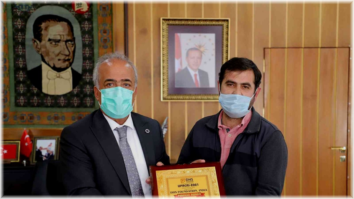 Veterinerlik alanındaki uluslararası başarılar ödüllendirildi