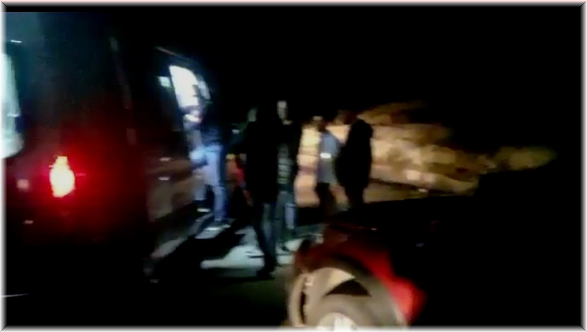 Virajı alamayan otomobil takla attı: 3 yaralı