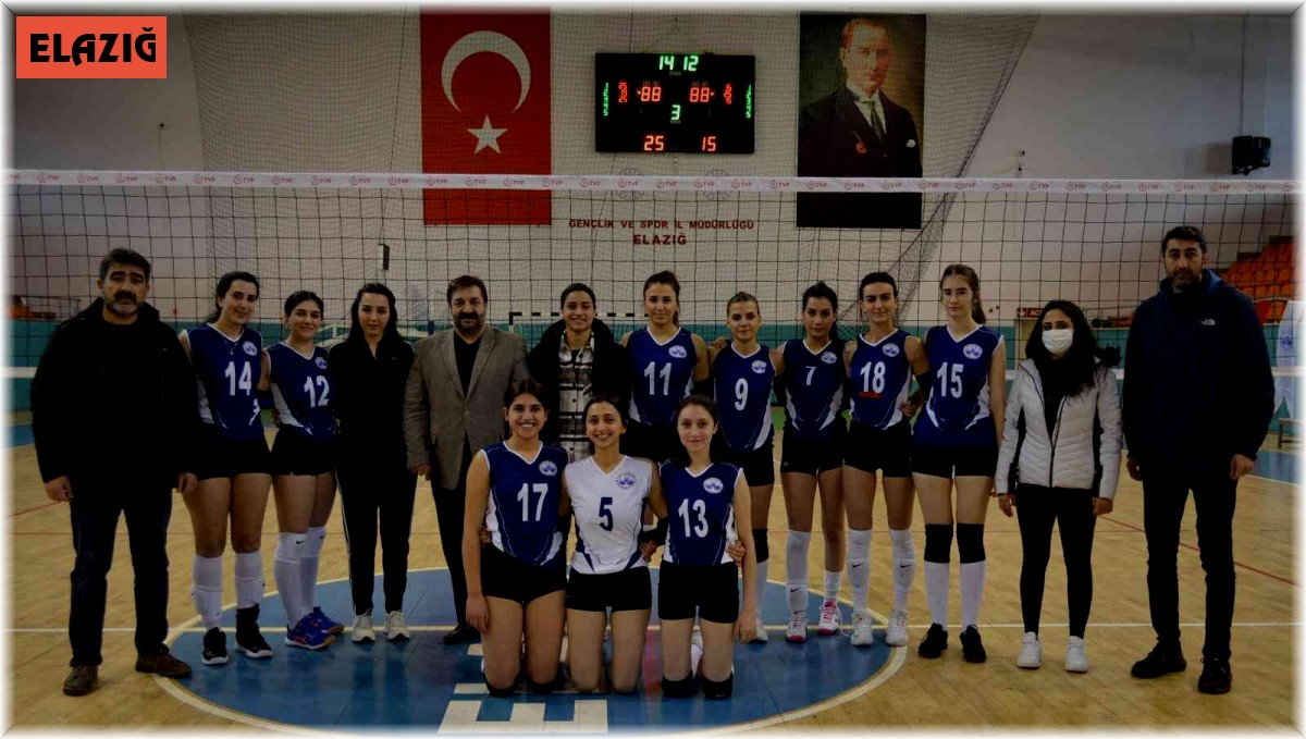 Voleybol 2. Lig: Elazığ Belediyesi: 3 - Mardin Gençlikspor: 0