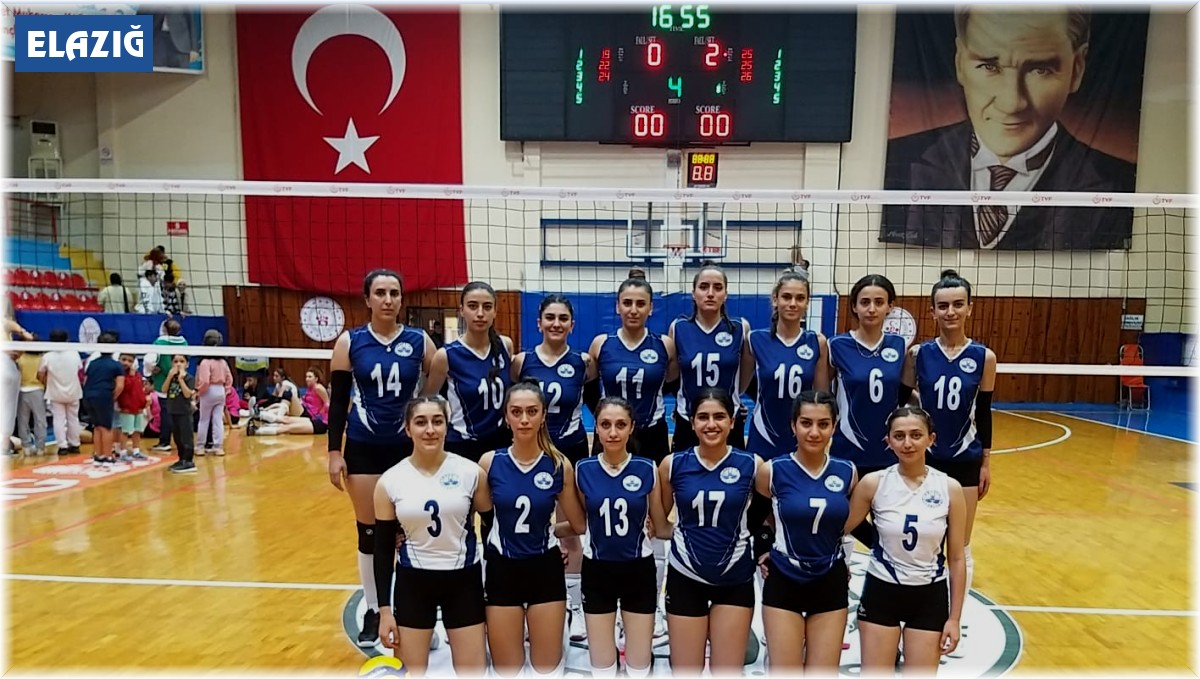 Voleybolda Elazığ takımları kayıp