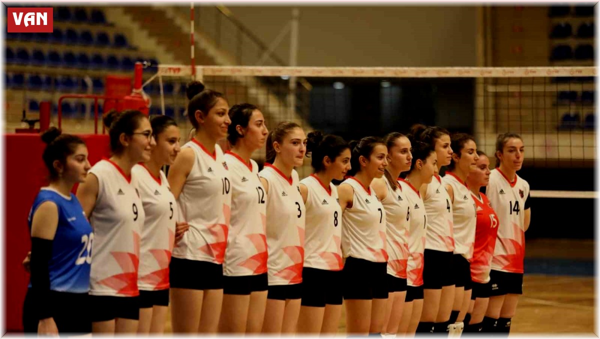 Voleybolda Van derbisinin galibi Büyükşehir Belediyespor oldu