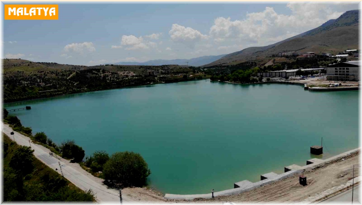 Yağışlar Malatya'da çiftçilerin yüzünü güldürüyor
