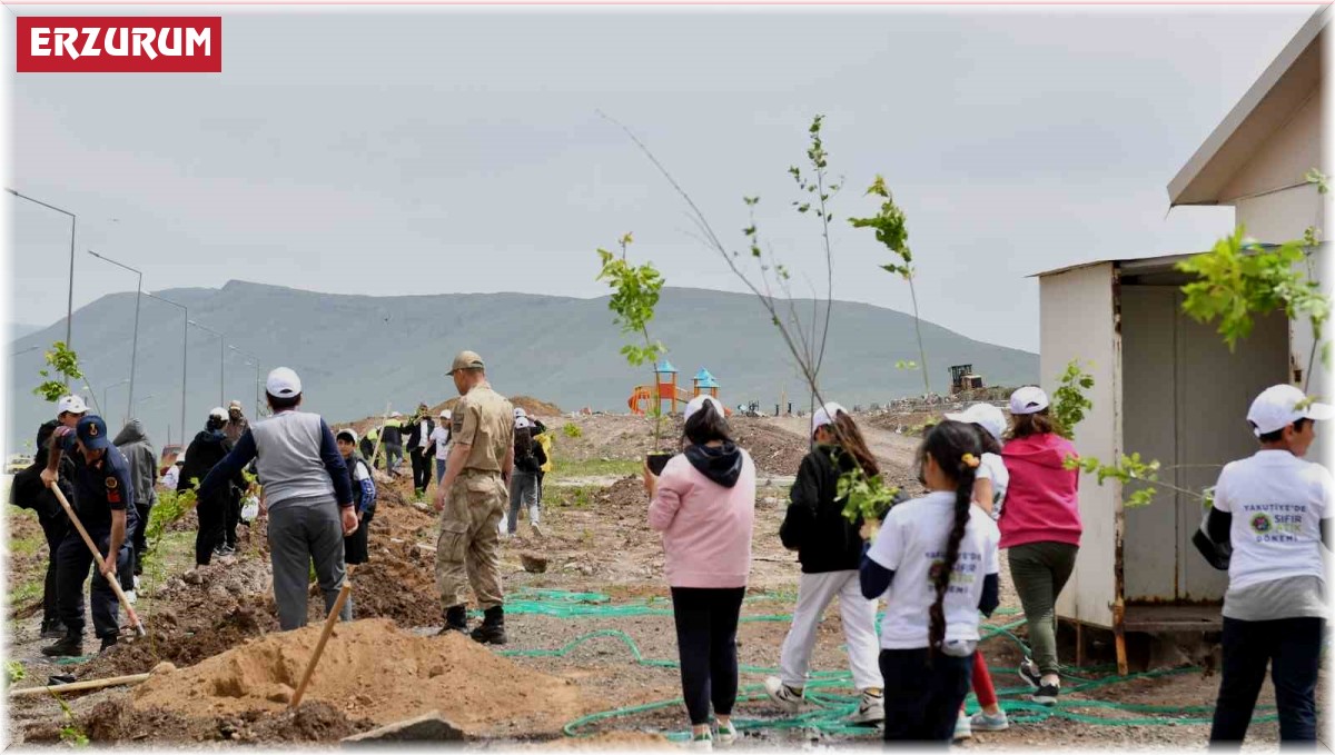Yakutiye'de fidanlar toprakla buluştu