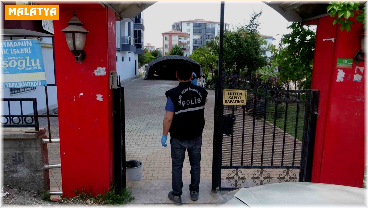 Yalnız yaşayan yaşlı adam evinde ölü bulundu