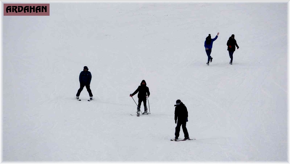 Yalnızçam'da kayak sezonu açıldı