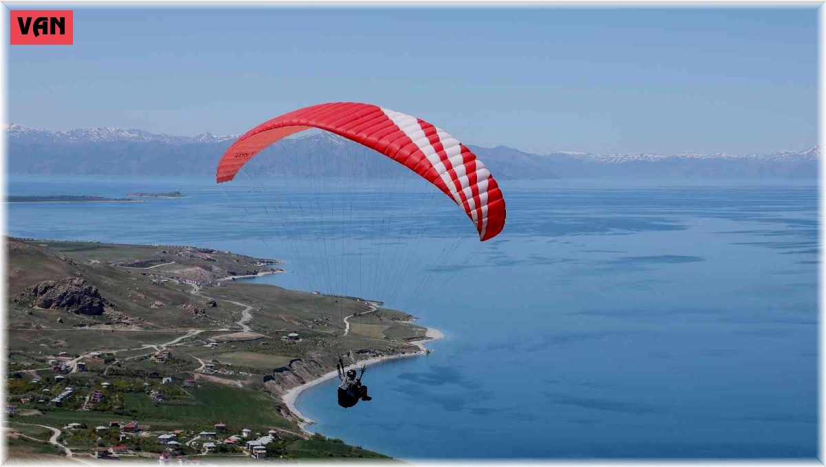 Yamaç Paraşütü Hedef Şampiyonası antrenman uçuşlarıyla başladı