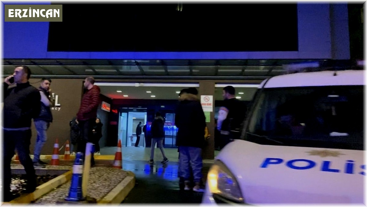 Yan baktığı için öldürülen Erzincanlı eczane çalışanı toprağa verildi