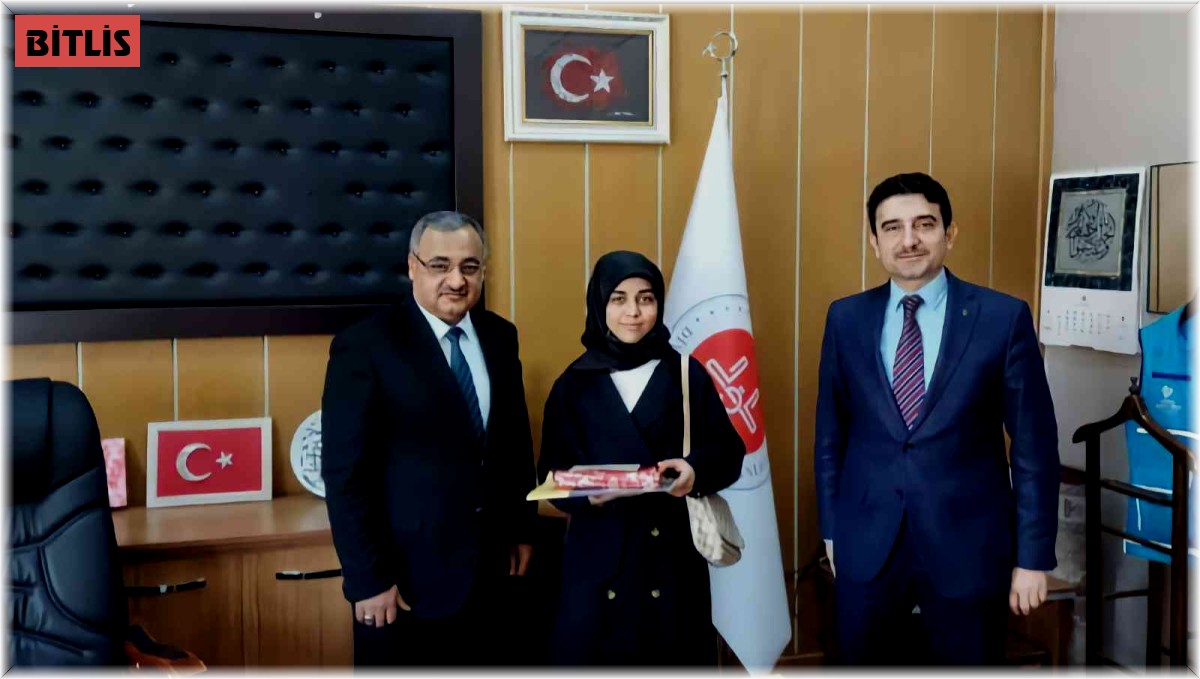 Yarışmalarda dereceye giren öğrencilere ödülleri verildi