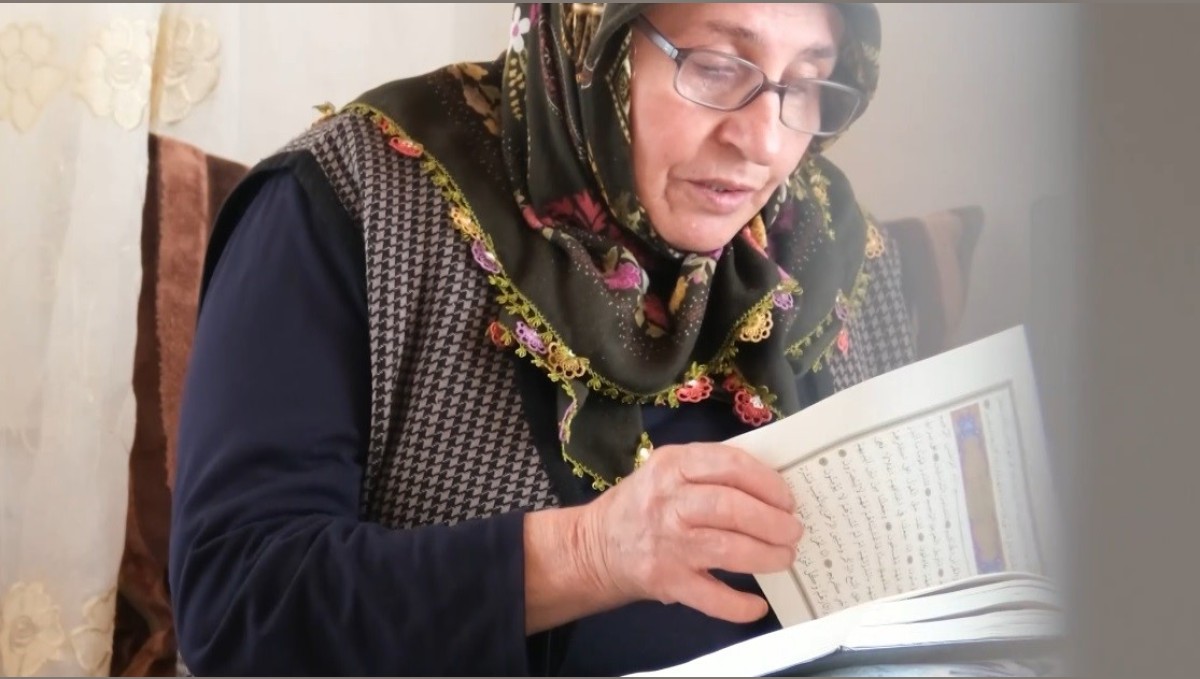 Yaşadığı mezrada ezan sesi duyan kadın: "Sanki burada yeniden hayat başladı"