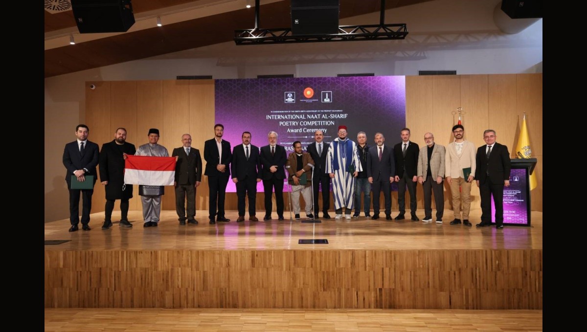 Yaşar Bayar'a anlamlı ödül