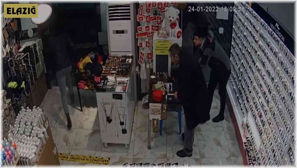 Yaşlısı soğukkanlı, genci acemi: Elazığ'daki 2 farklı hırsızlık olayı güvenlik kamerasında