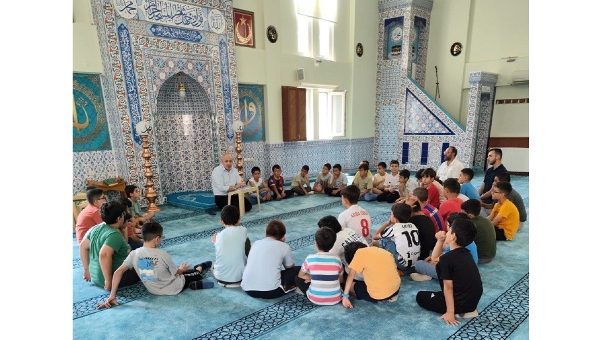 Yaz Kur'an Kursları ile hem öğreniyor hem de eğleniyorlar