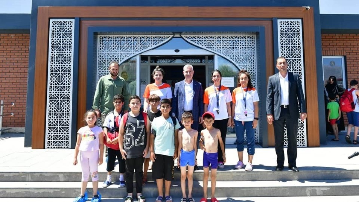 Yaz spor okullarında 3 bin 500 sporcuya eğitim veriyor