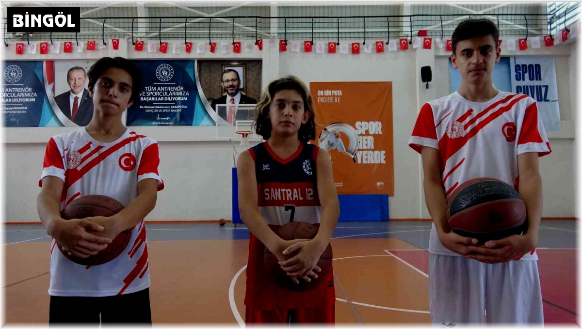 Yaz spor okulundaki çocukların hedefi milli formayı giymek