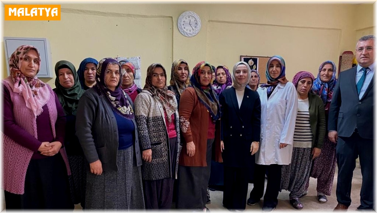 Yazıhanlı kadınlar el emeği ürünlerini sergiledi