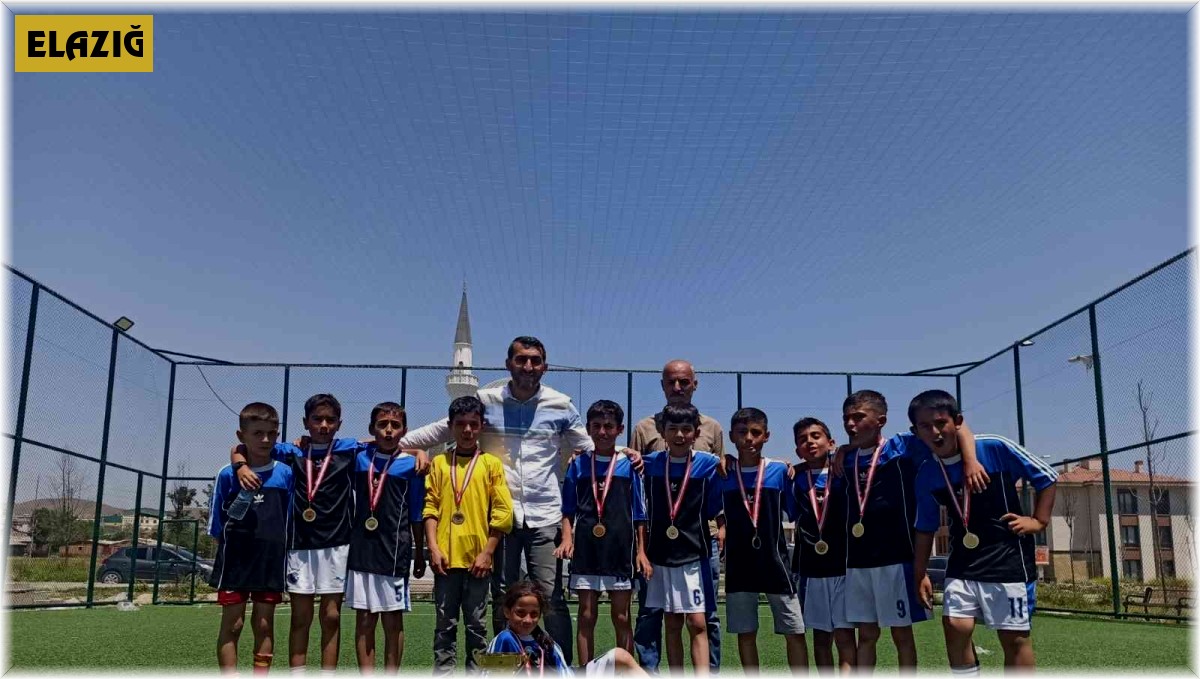 Yazıkonak Belediyesi sponsor oldu, öğrenciler futbol turnuvasıyla eğlendi