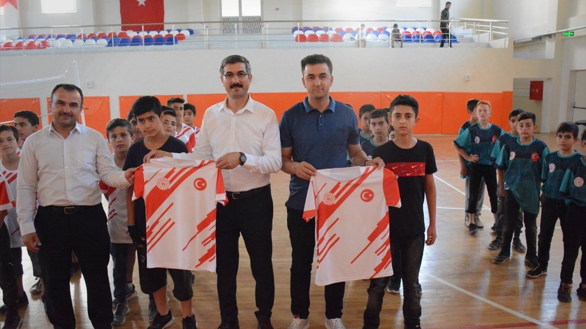 Yedisu'da Kur'an kursu öğrencileri için futsal etkinliği düzenlendi