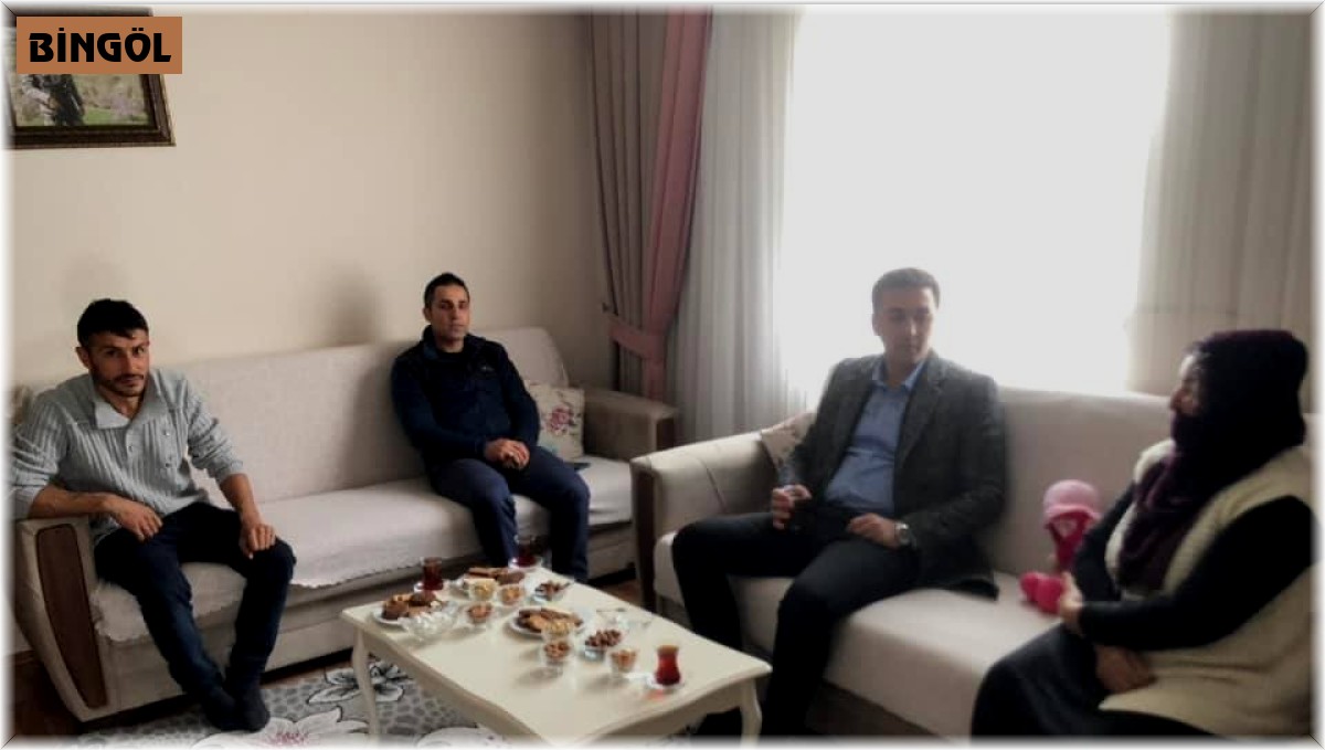 Yedisu Kaymakamı Mehmet Kaya, şehit yakınlarıyla bir araya geldi