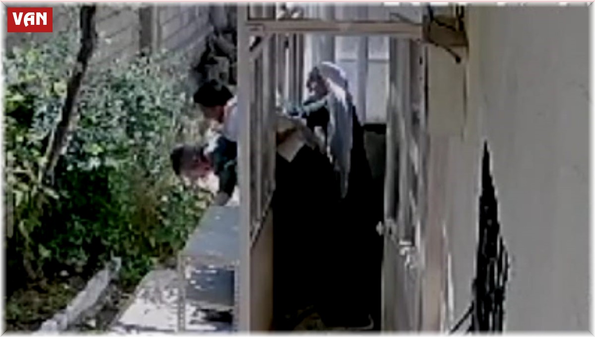 Yeğeninin saldırısından 'ölü numarası' yaparak kurtuldu