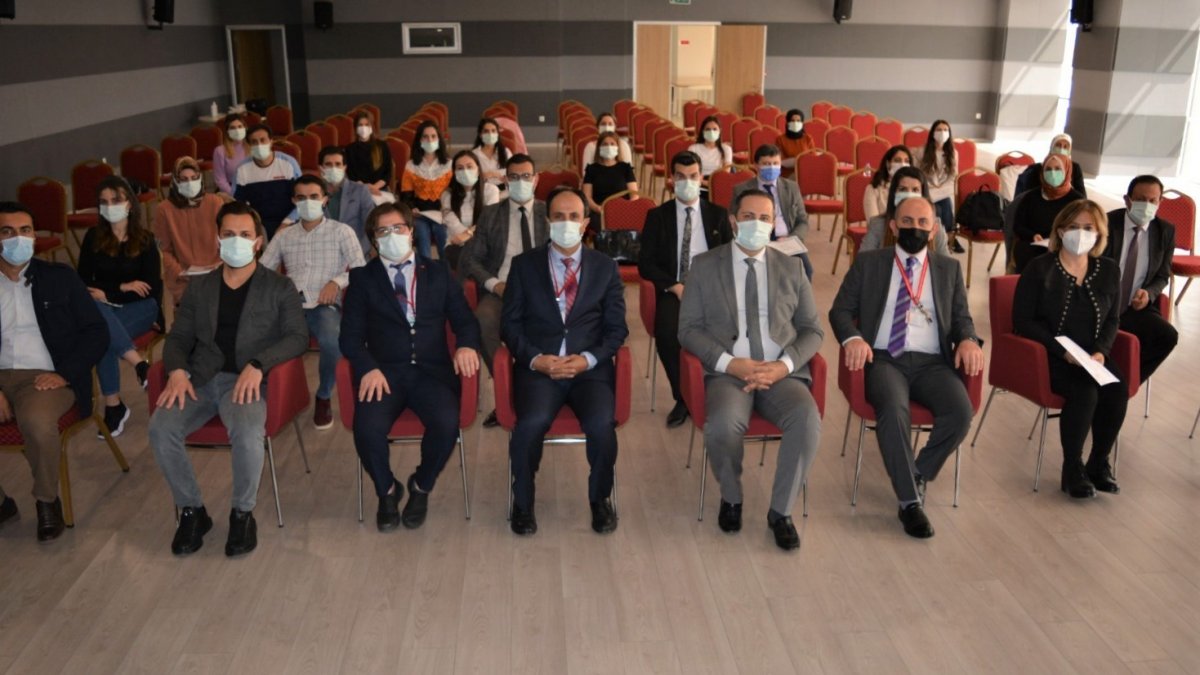 Yeni Doğan Canlandırma Programı eğitimine katılanlara sertifikaları verildi