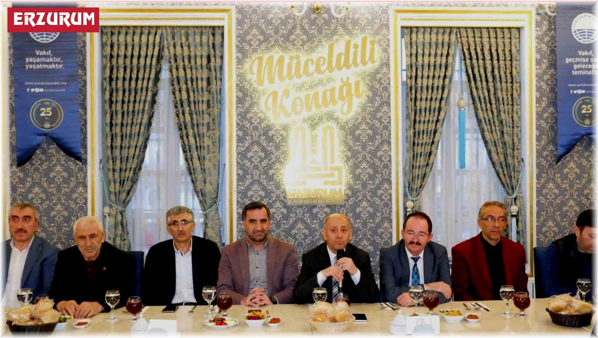 Yeni Dünya Vakfı üniversite öğrencilerini iftarda ağırladı