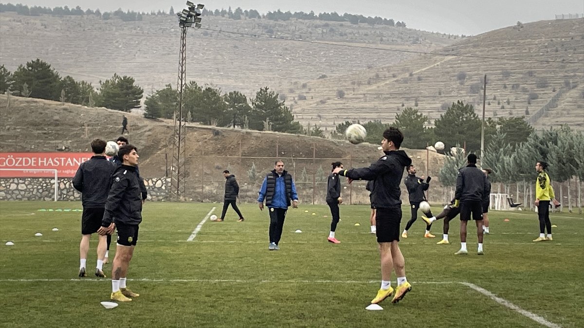 Yeni Malatyaspor, Ankara Keçiörengücü maçının hazırlıklarını sürdürdü