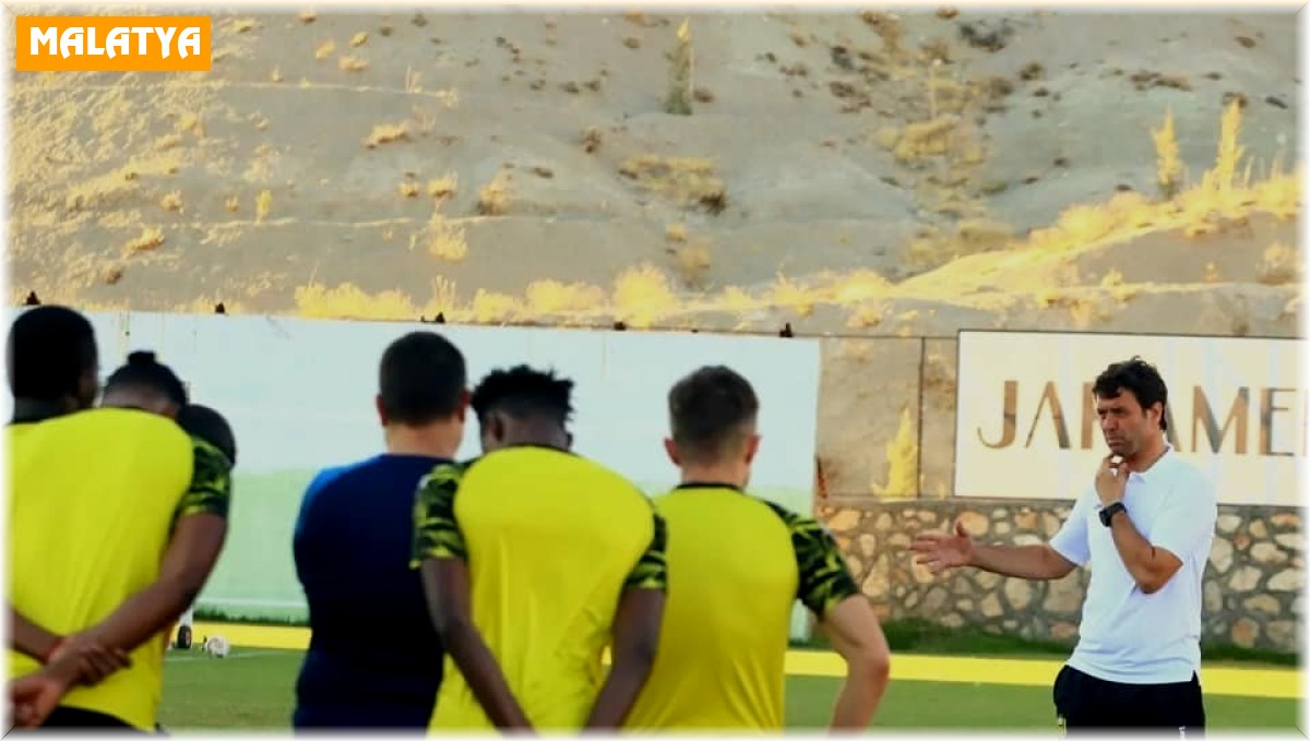 Yeni Malatyaspor'da Haqi Osman ve Philip Awuku sevinci