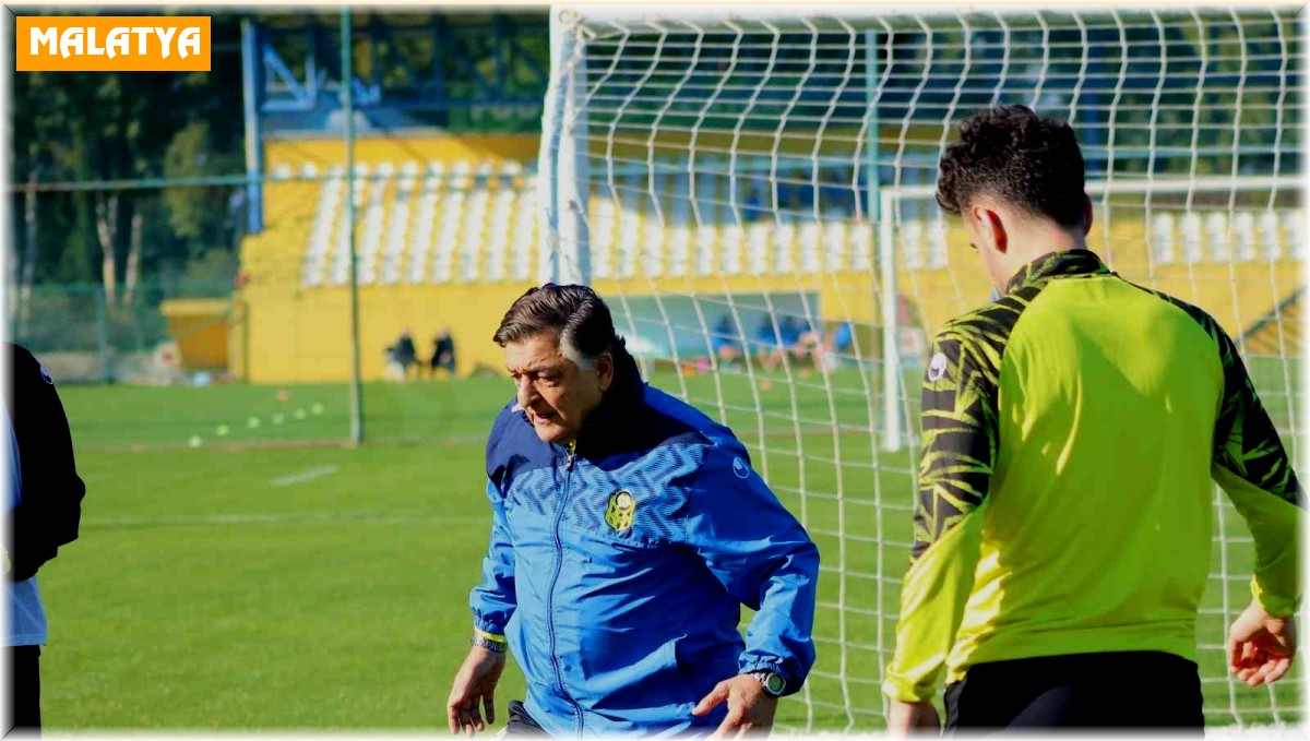 Yeni Malatyaspor ikinci yarı hazırlıklarını sürdürdü