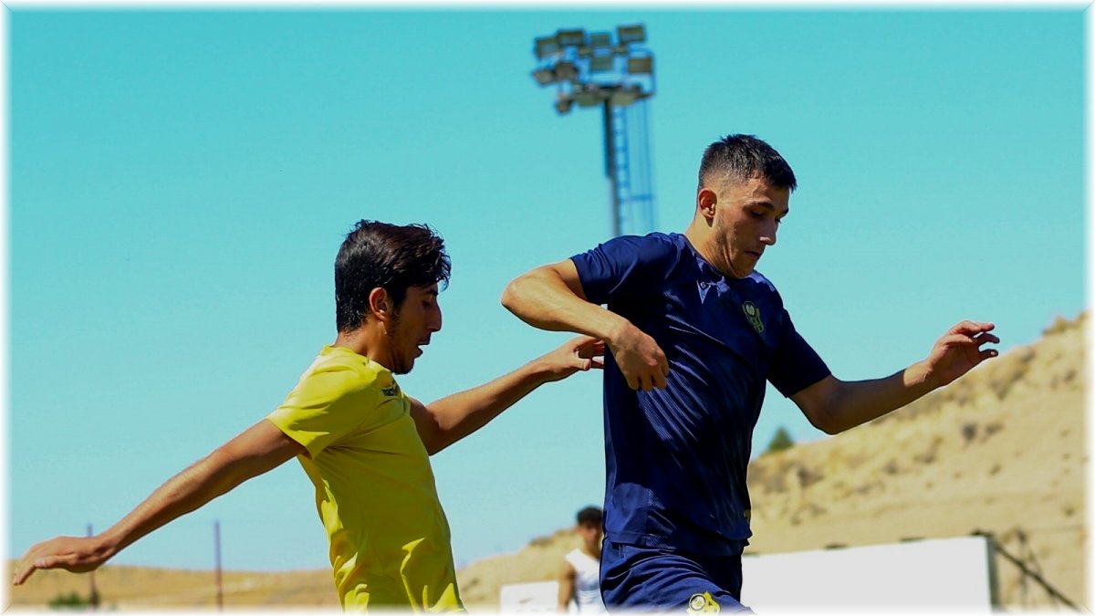 Yeni Malatyaspor, U19 Takımı ile hazırlık maçı oynadı