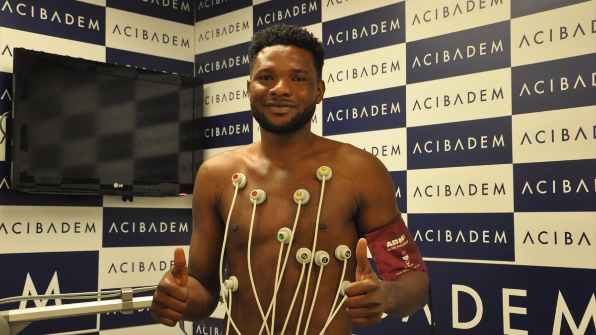 Yeni Malatyaspor'un yeni transferi Benjamin Tetteh sağlık kontrolünden geçti