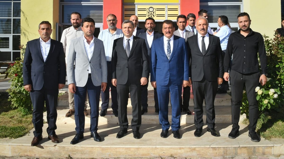 Yeni Malatyaspor'un yönetimine hayırlı olsun ziyareti