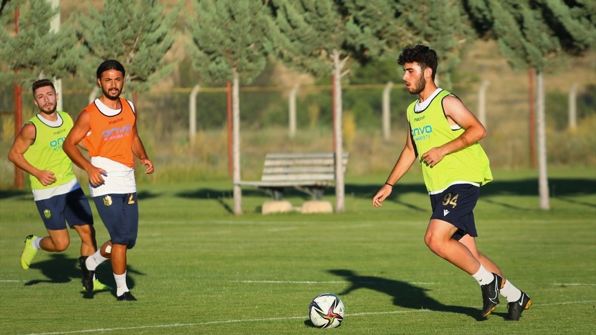 Yeni Malatyaspor, yeni sezon hazırlıklarını sürdürüyor