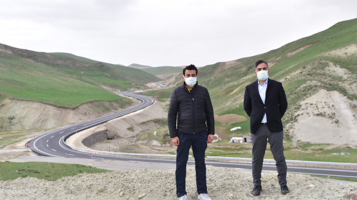 Yeni yapılan Ahlat - Malazgirt yolu tamamlandı