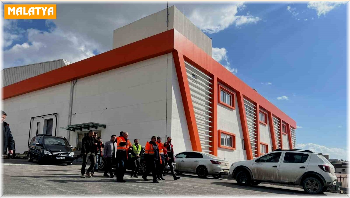 Yeni yapılan Yemek fabrikasında günlük 100 bin kişilik yemek üretiliyor