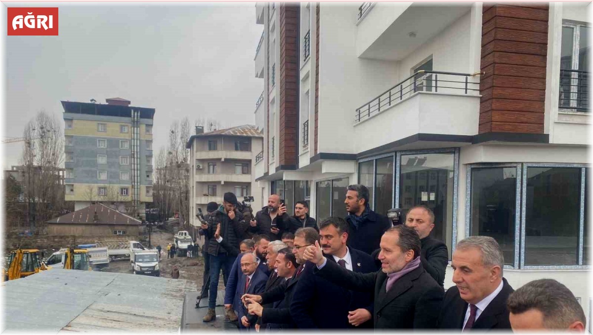 Yeniden Refah Partisi Genel Başkanı Erbakan Ağrı'da