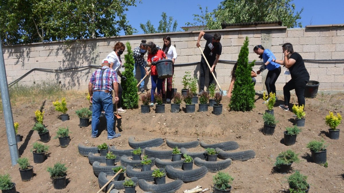 Yeşeren Hayatlar Projesi ile umutlar yeşerdi