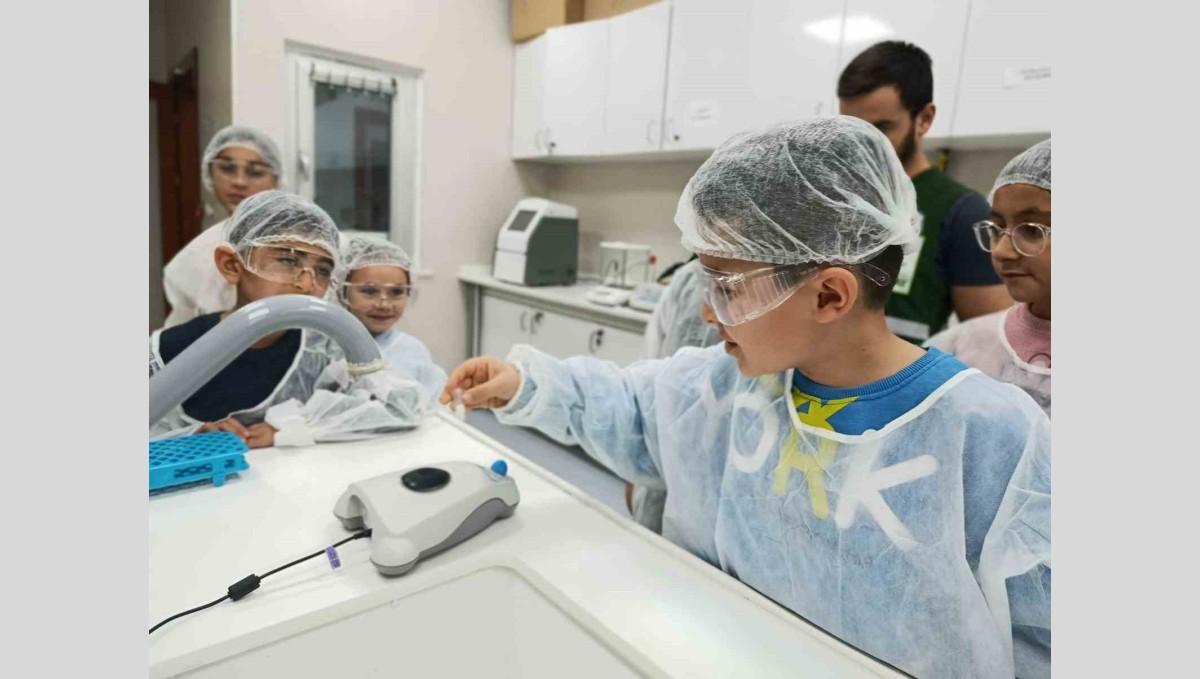 Yeşilay Kars Şubesi'nden çocuklara özel ilgi