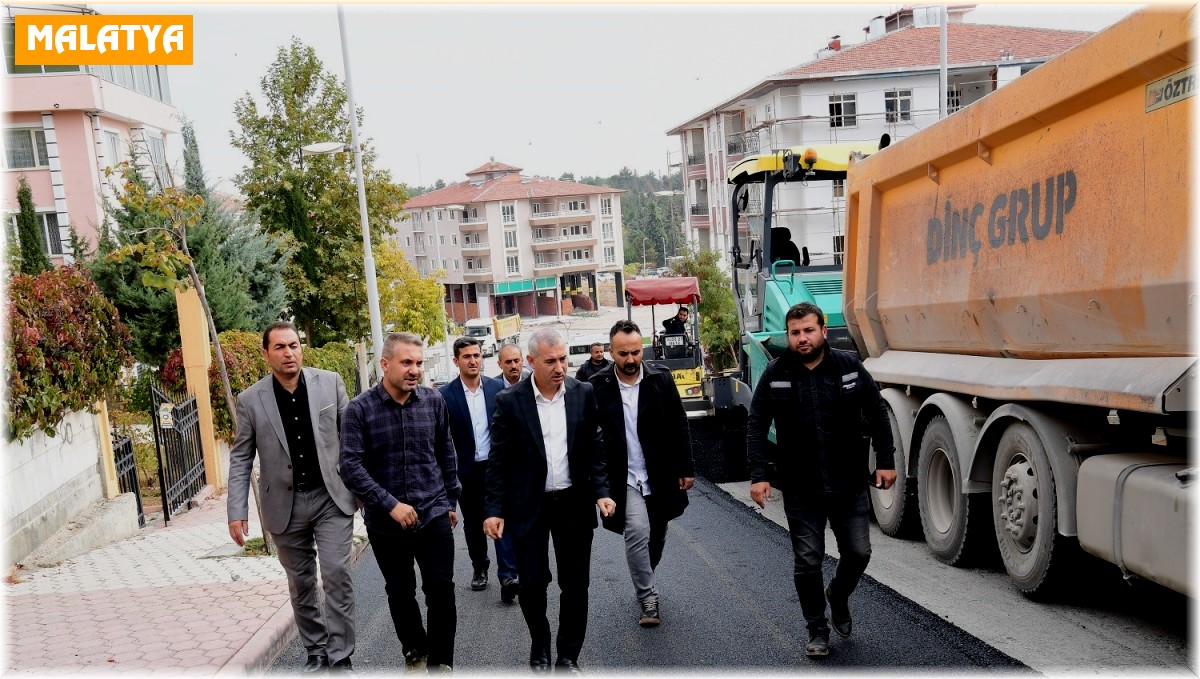Yeşiltepe'de asfaltlama çalışmaları