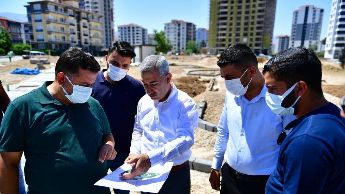 Yeşilyurt Belediyesi, Çilesiz'deki 10 dönümlük alanı park yatırımıyla güzelleştiriyor