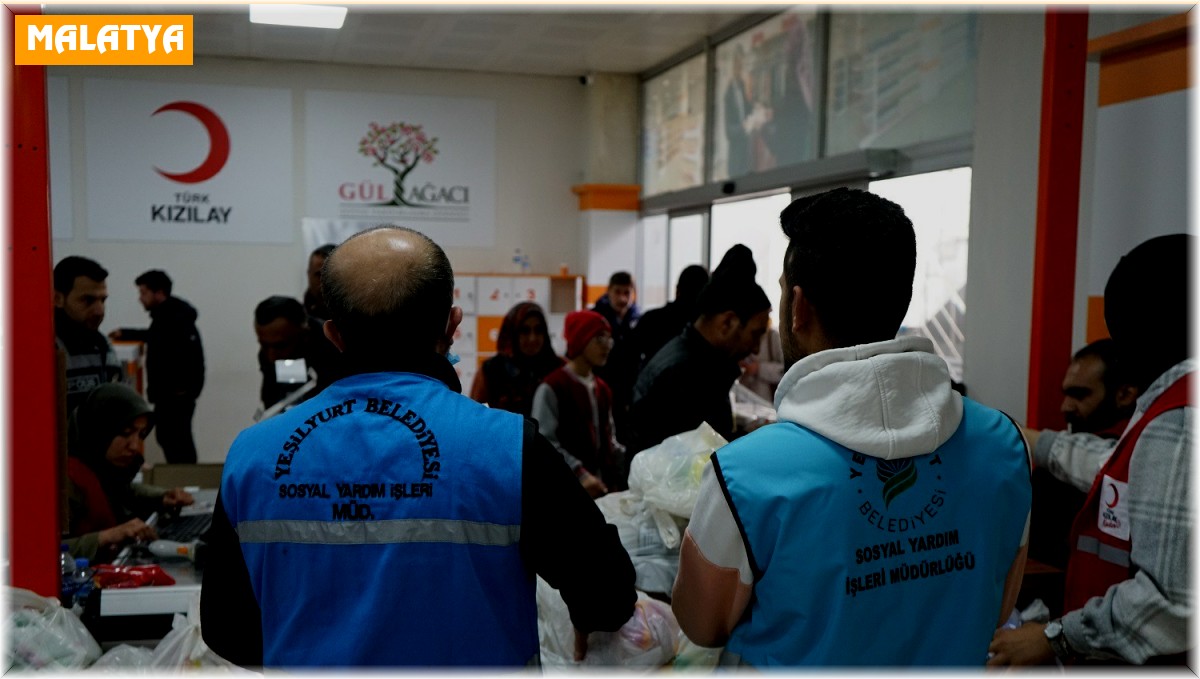 Yeşilyurt Belediyesi 'Emanet Çarşısı' ile gönüllere dokunuyor