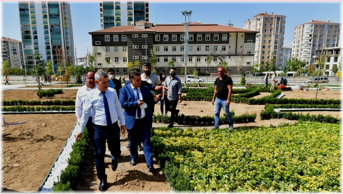 Yeşilyurt Belediyesi, kent estetiğine değer katıyor