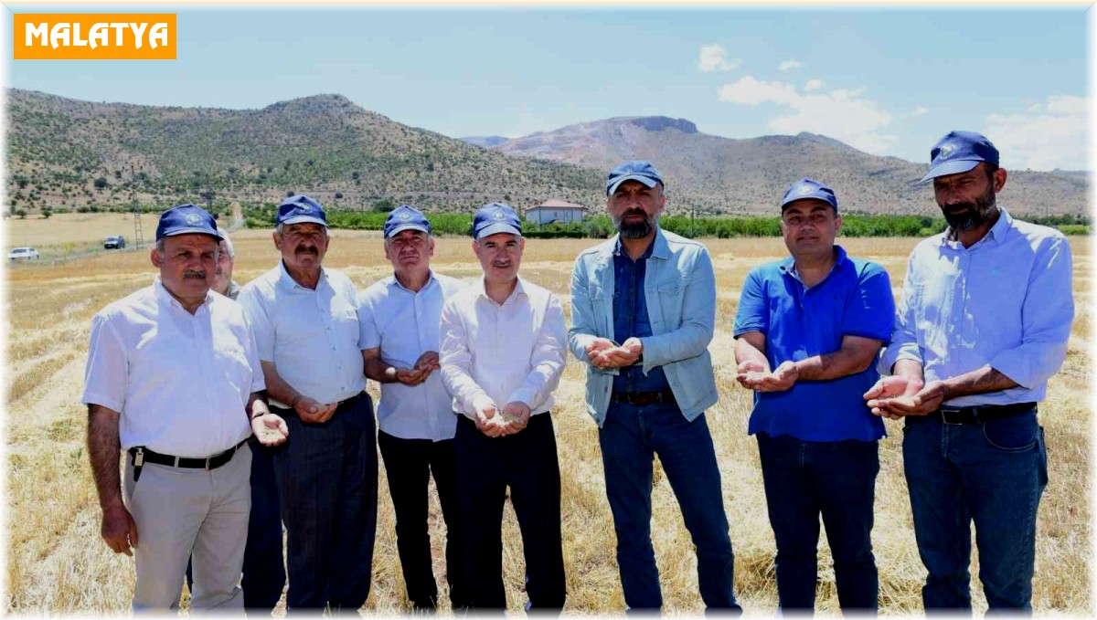 Yeşilyurt Belediyesi'nden depremzede üreticilere destek