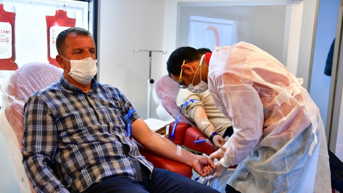 Yeşilyurt Belediyesi'nden kan kampanyasına destek