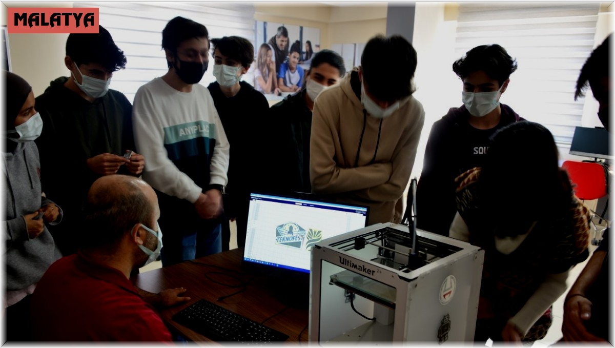 Yeşilyurt Belediyesi'nden öğrencilere robotik kodlama temel seviye eğitimi