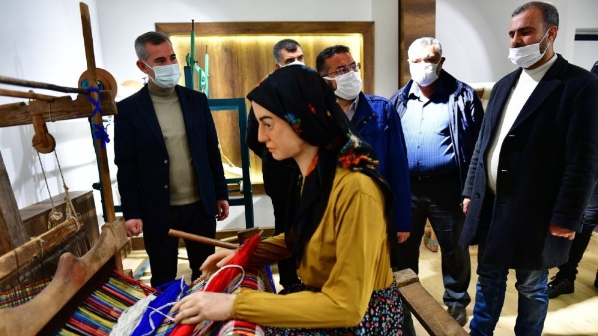 Yeşilyurt Belediyesi tekstil müzesi ile ziyaretçilerini tarihi bir yolculuğa çıkarıyor