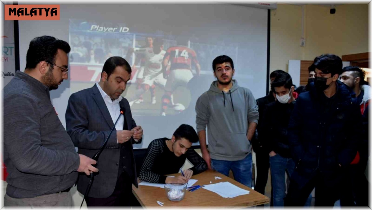 Yeşilyurt Belediyesi ve Kent Konseyi'nden Ahmet Çalık anısına turnuva