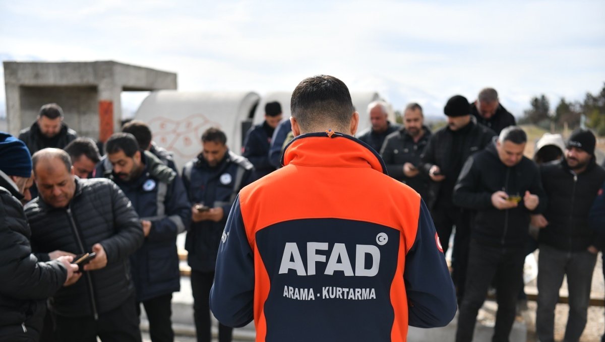 Yeşilyurt Belediyesi (YAKUT) ekibine AFAD'dan arama kurtarma eğitimi