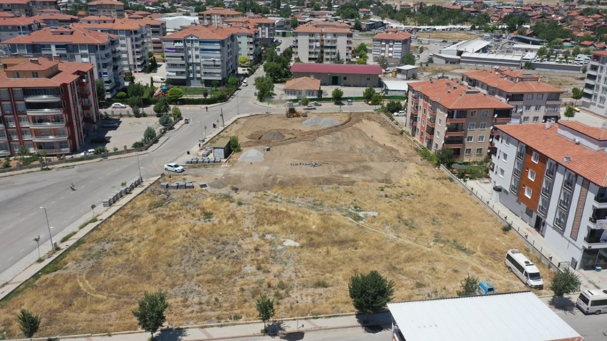 Yeşilyurt'ta 227'inci park alanı yapılıyor