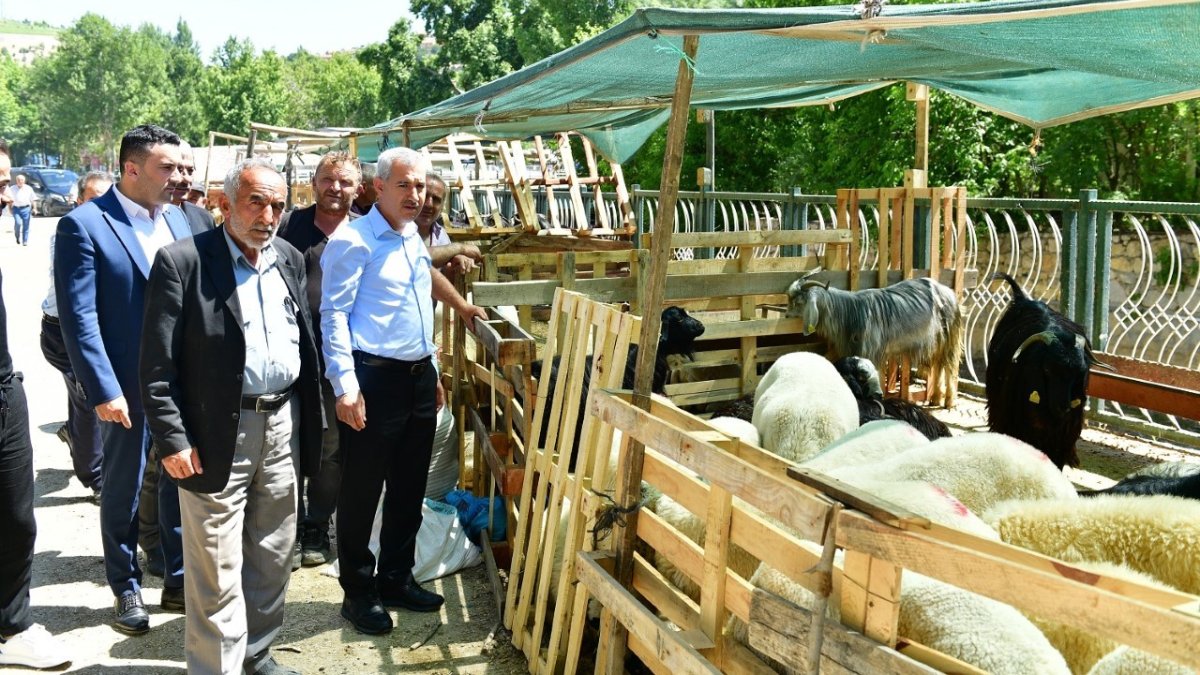 Yeşilyurt'ta 38 noktada kurban satış ve kesim yapılabilecek
